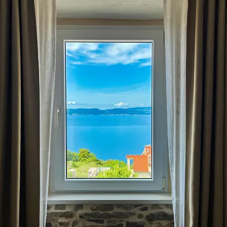 Old House Apartment *